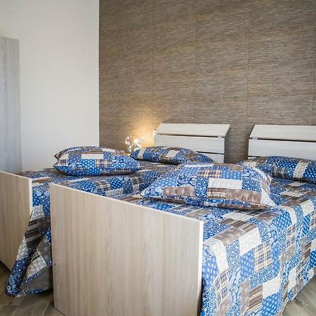 Le Notti Di Morfeo Bed & Breakfast Сан Леоне Екстериор снимка