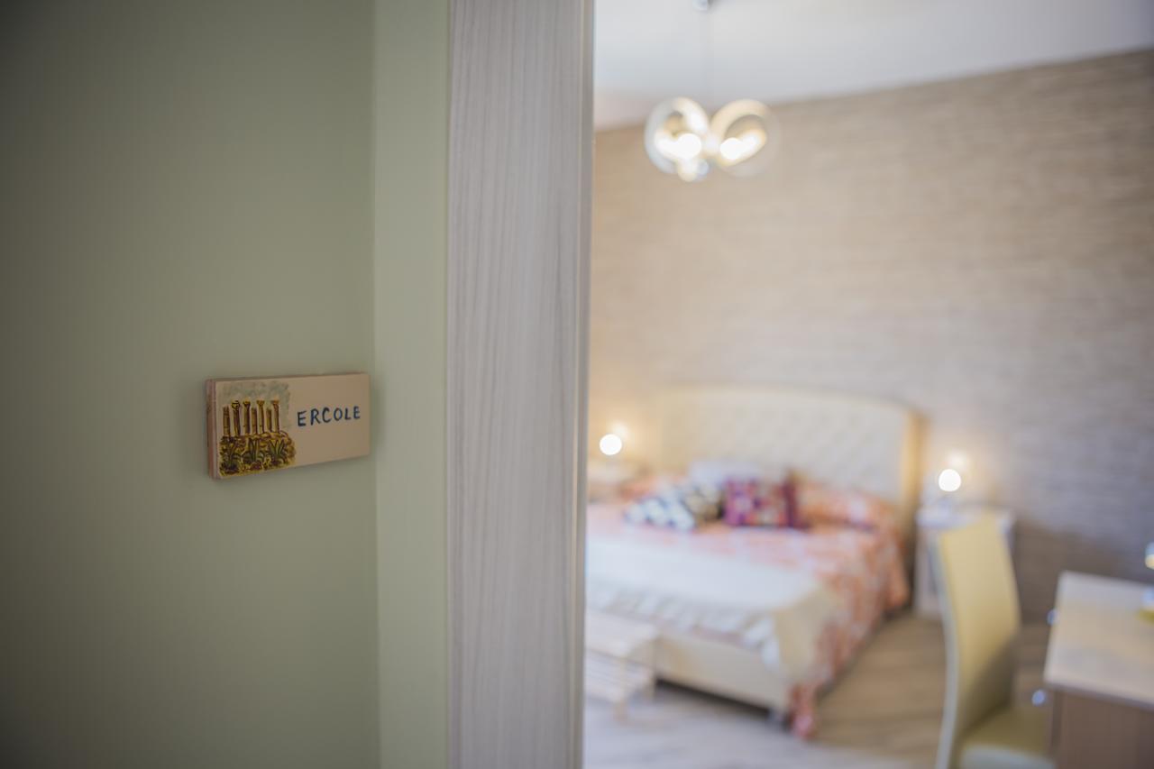 Le Notti Di Morfeo Bed & Breakfast Сан Леоне Екстериор снимка