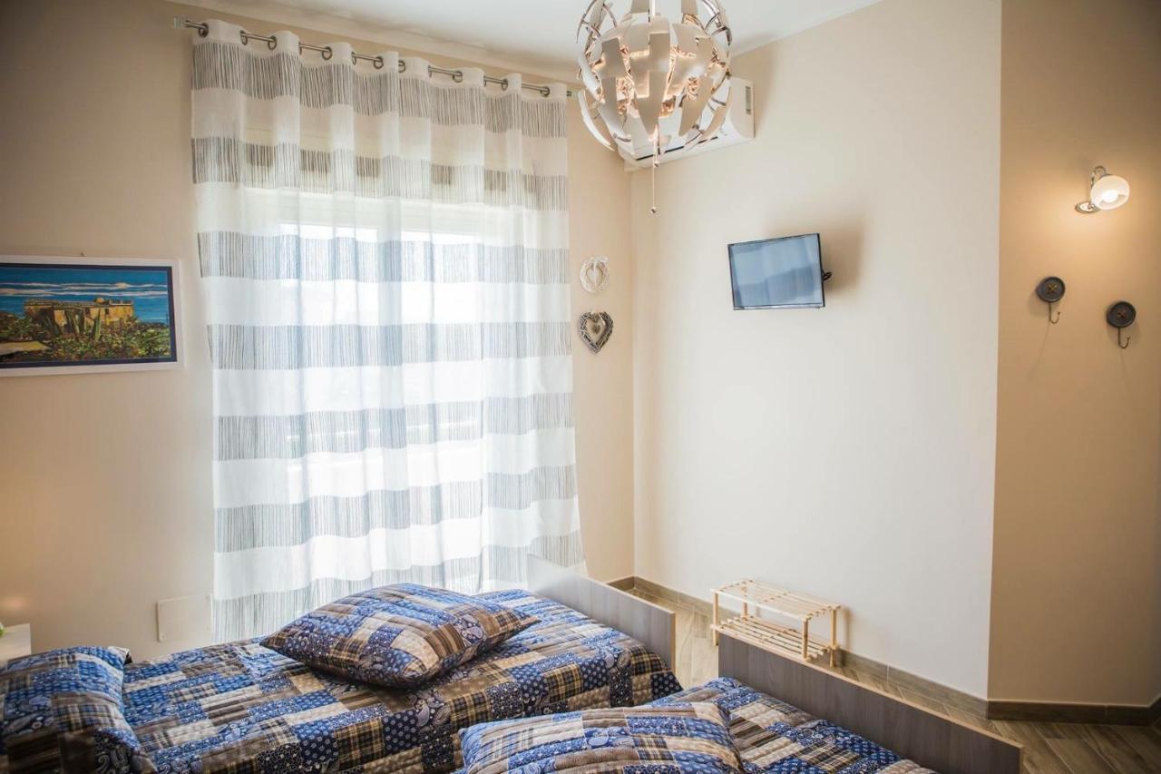 Le Notti Di Morfeo Bed & Breakfast Сан Леоне Екстериор снимка